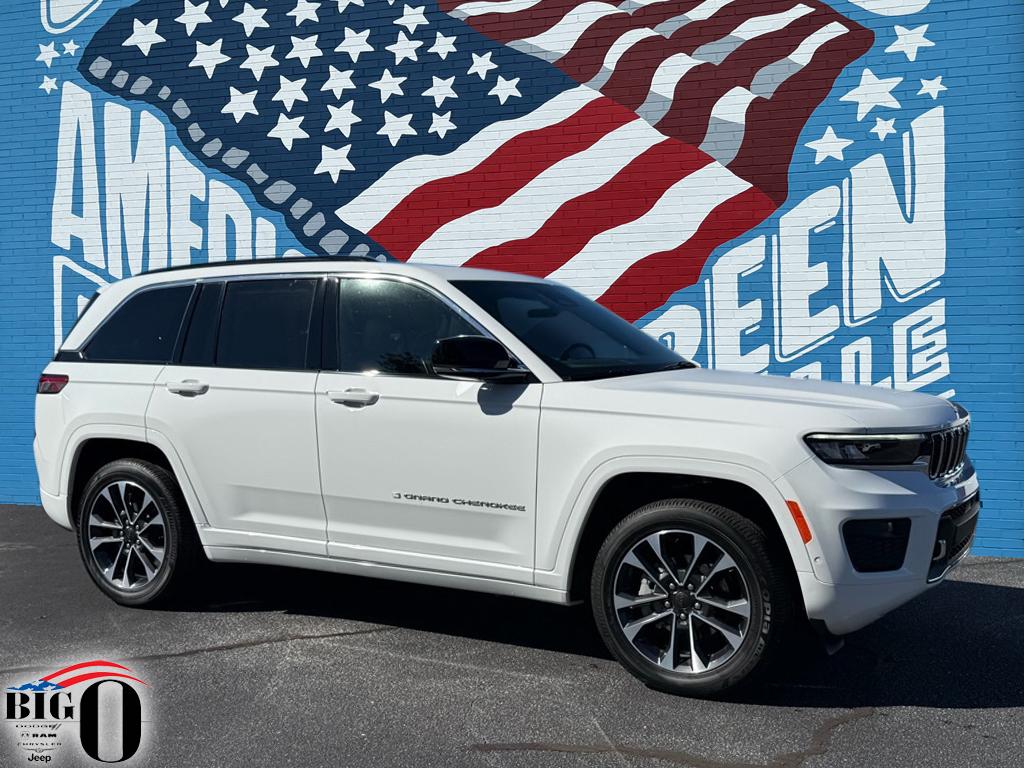 2025 Jeep Grand Cherokee Overland's photo