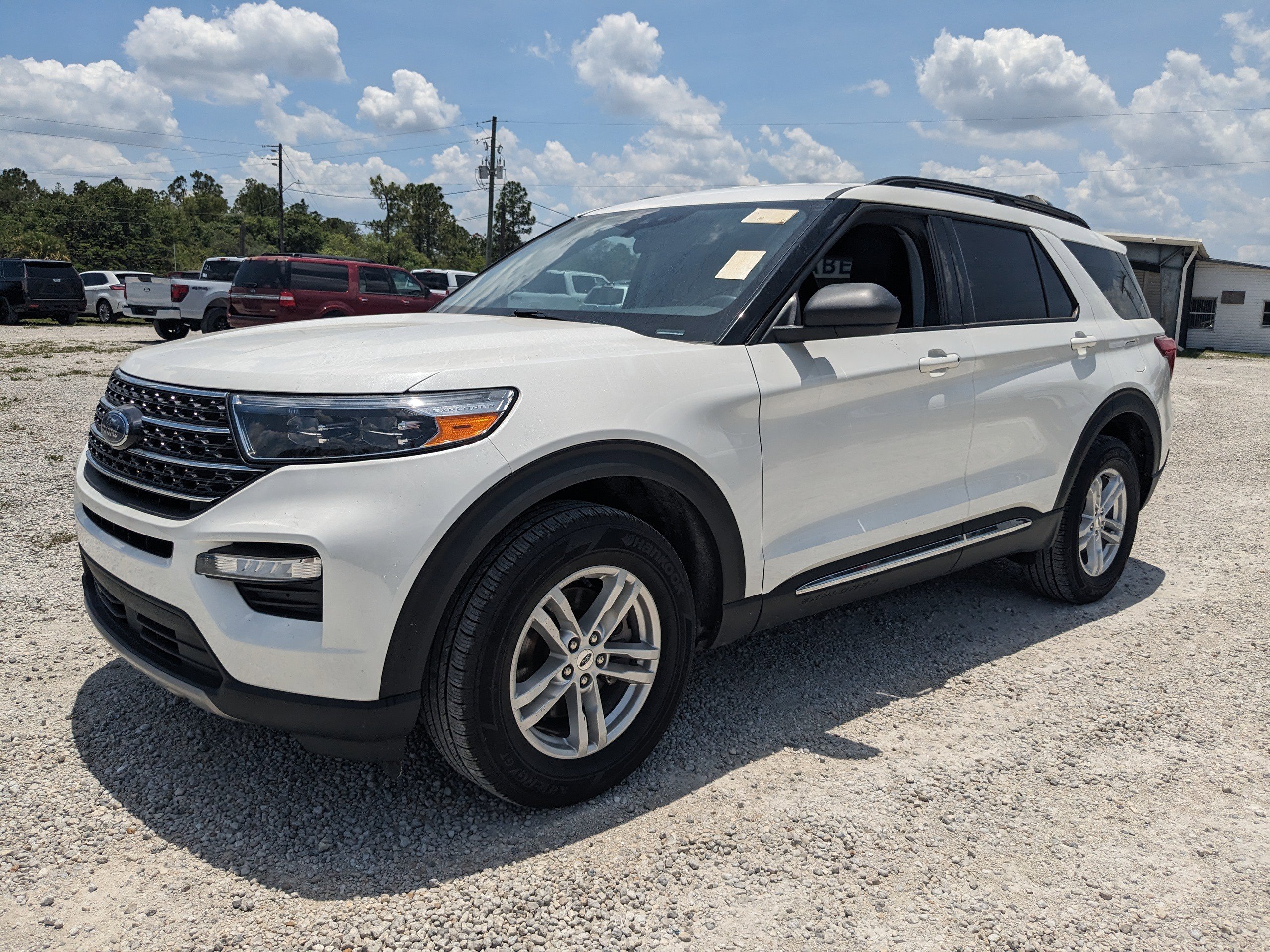 2023 Ford Explorer XLT photo 4