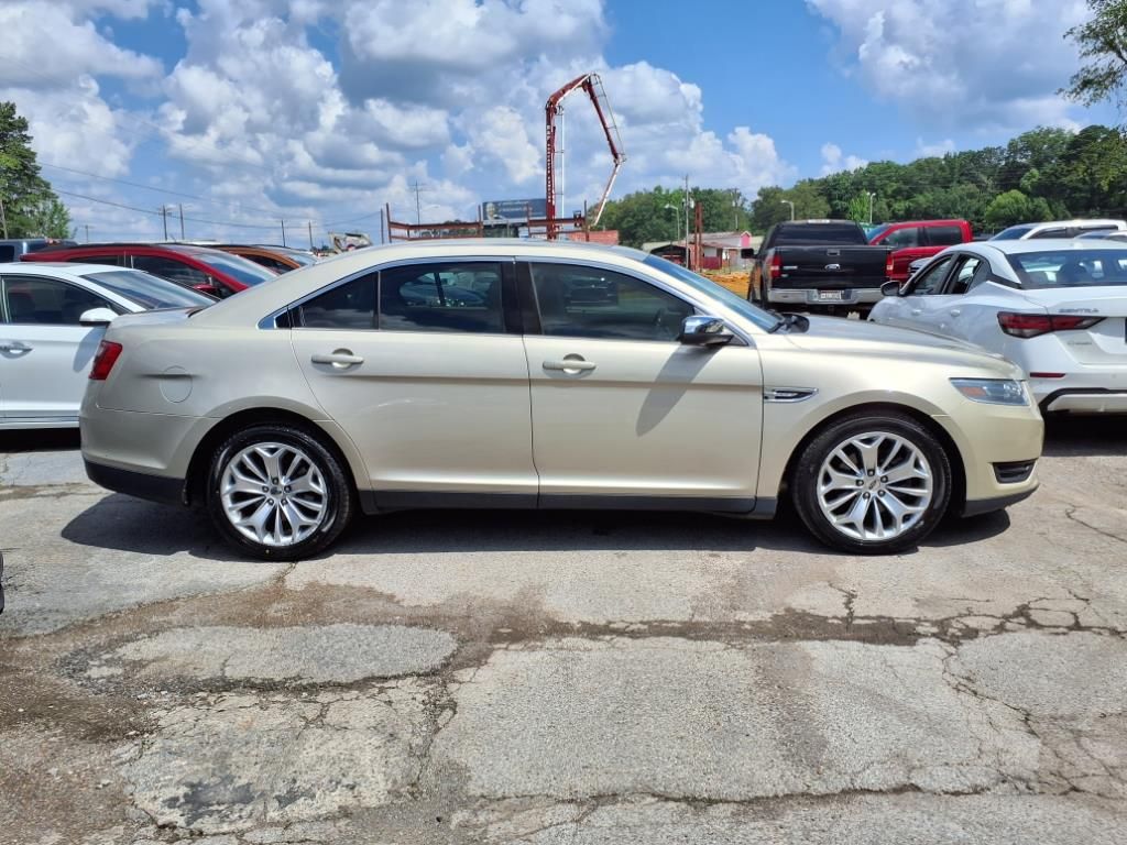 2018 Ford Taurus Limited photo 4