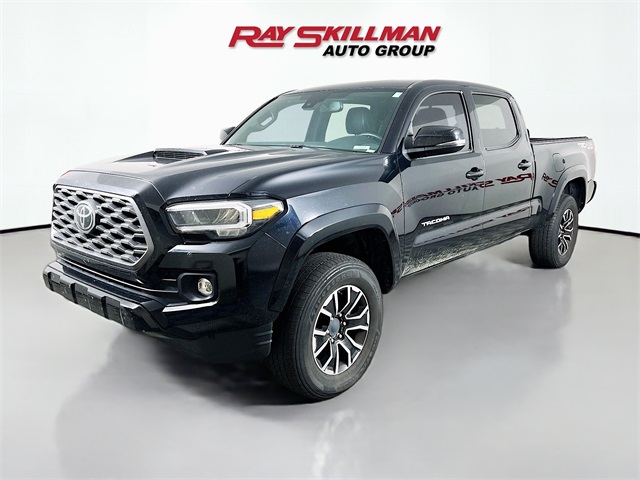 2021 Toyota Tacoma TRD Sport photo 3