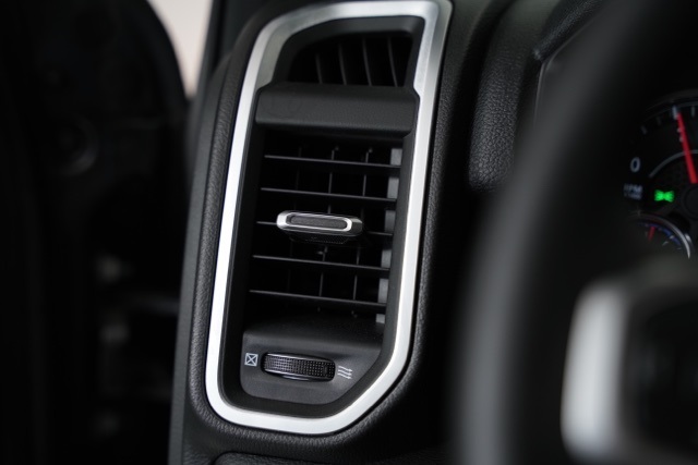 2024 Ram 2500 Big Horn photo 16