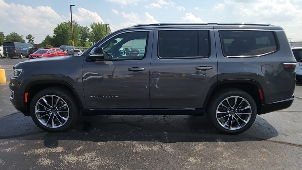 2023 Jeep Wagoneer Series III photo 5