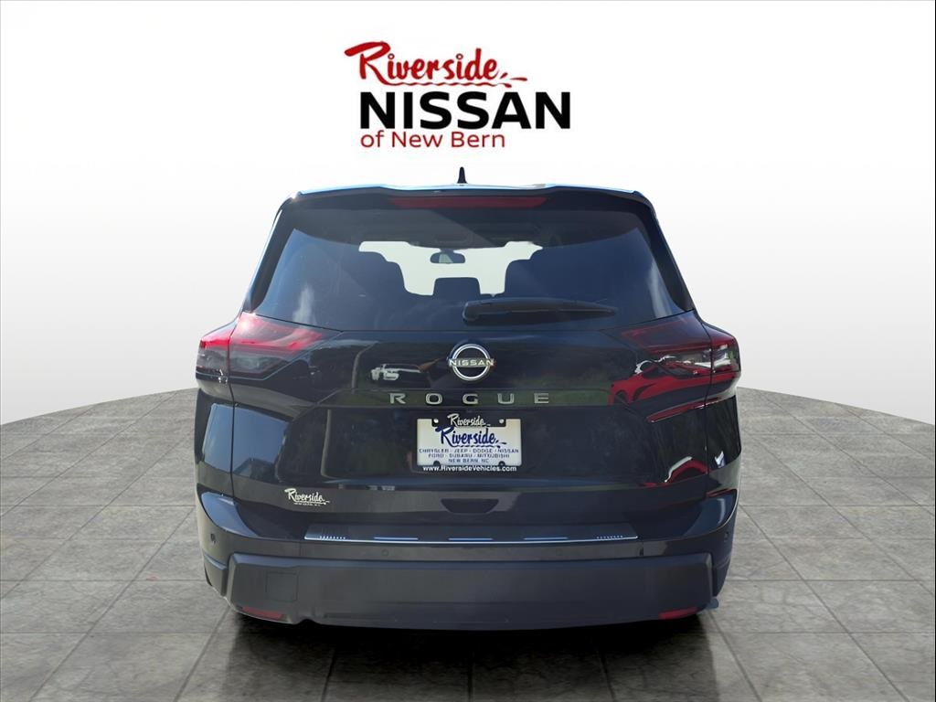 2025 Nissan Rogue SV photo 3