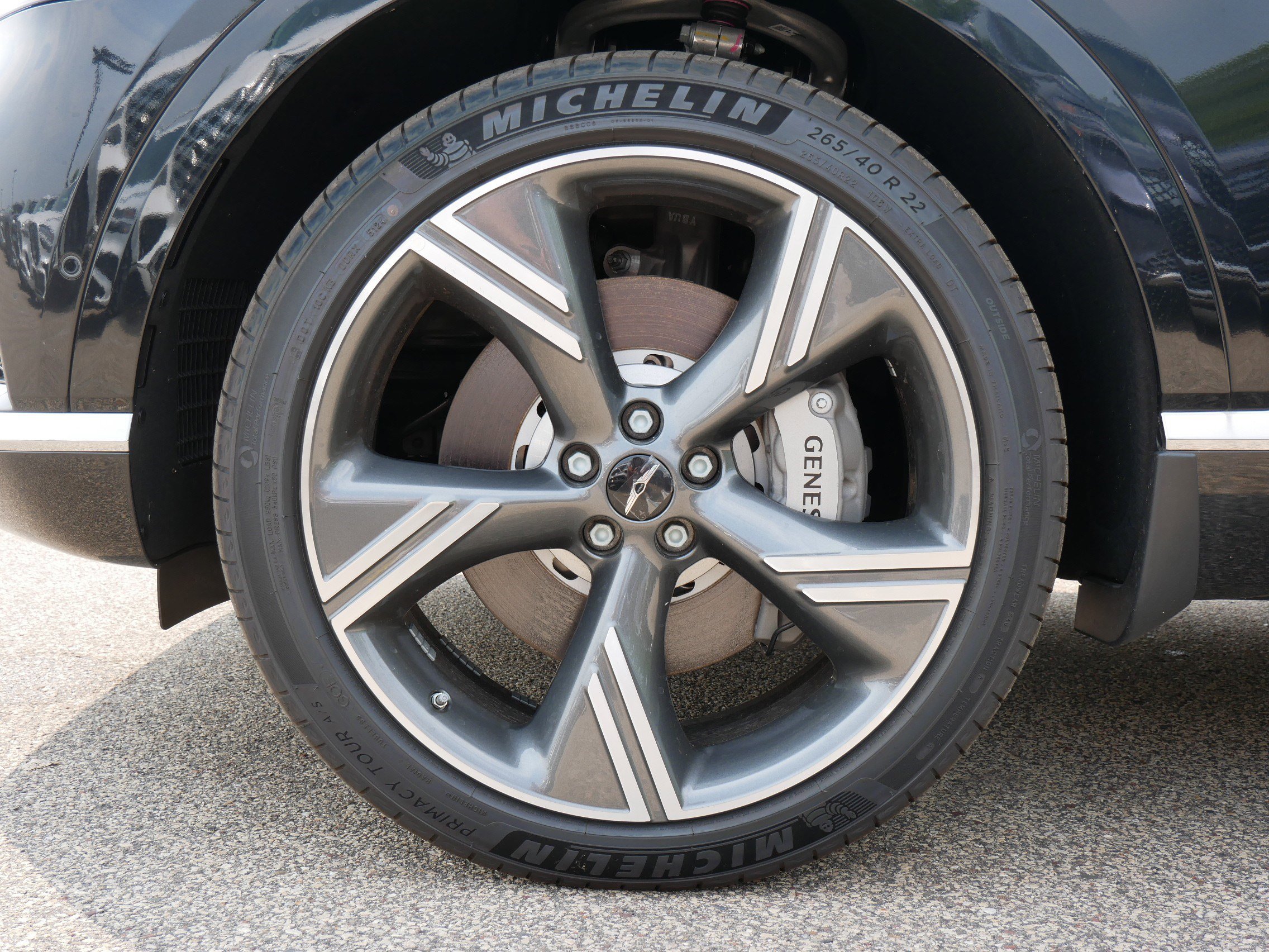 2025 Genesis GV80 Prestige AWD photo 3