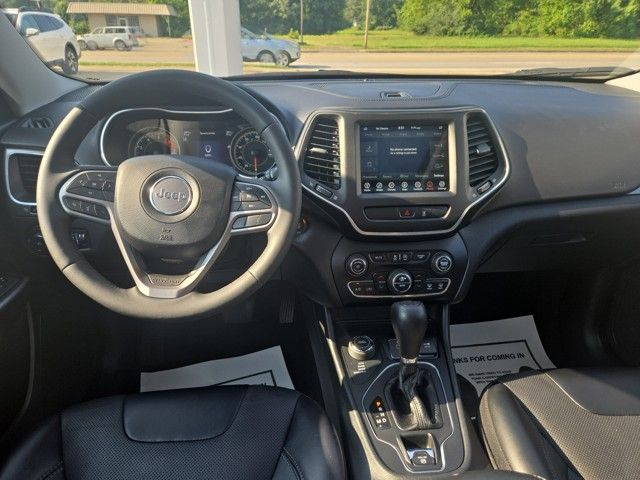 2022 Jeep Cherokee Latitude Lux photo 12