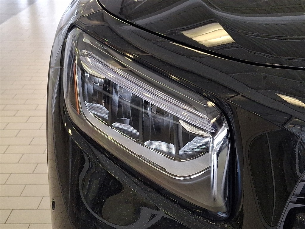 2026 Mercedes Benz GLB 250 4MATIC photo 5