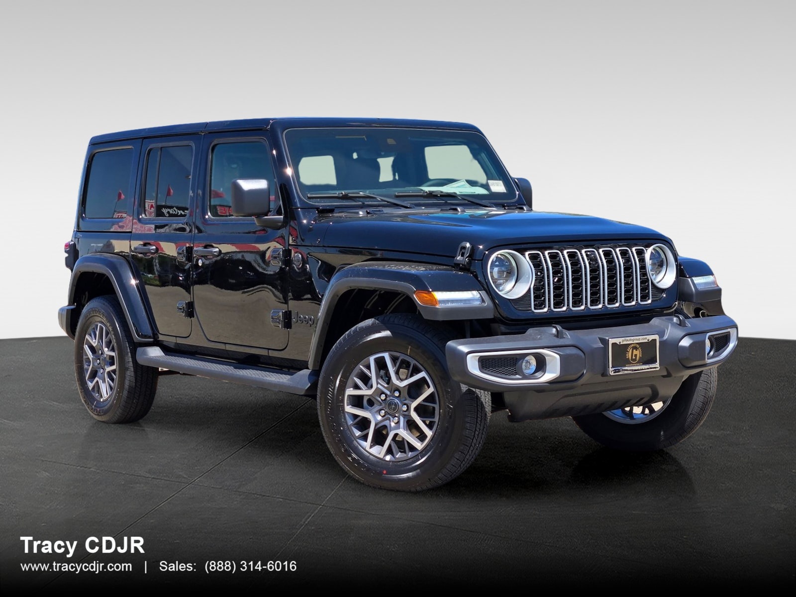 2025 Jeep Wrangler 4-Door Sahara's photo