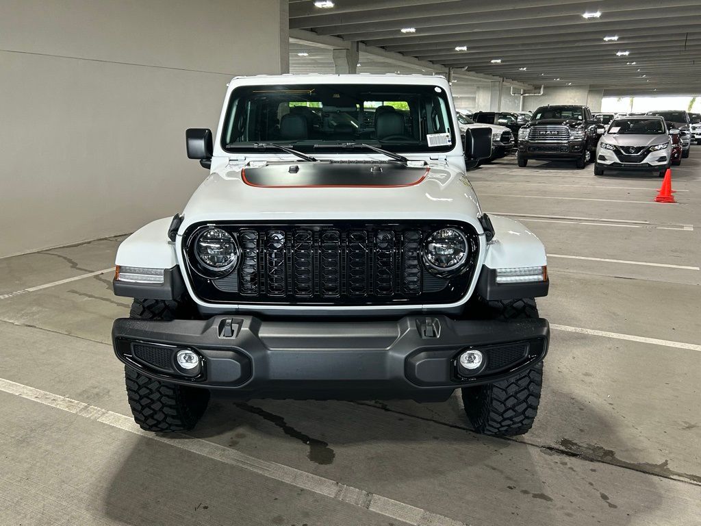 2024 Jeep Gladiator photo 4