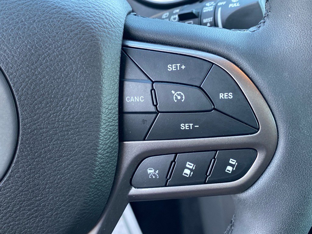 2022 Jeep Cherokee Limited photo 17