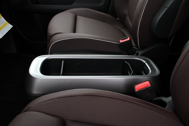 2025 Volkswagen ID. Buzz Pro S photo 2