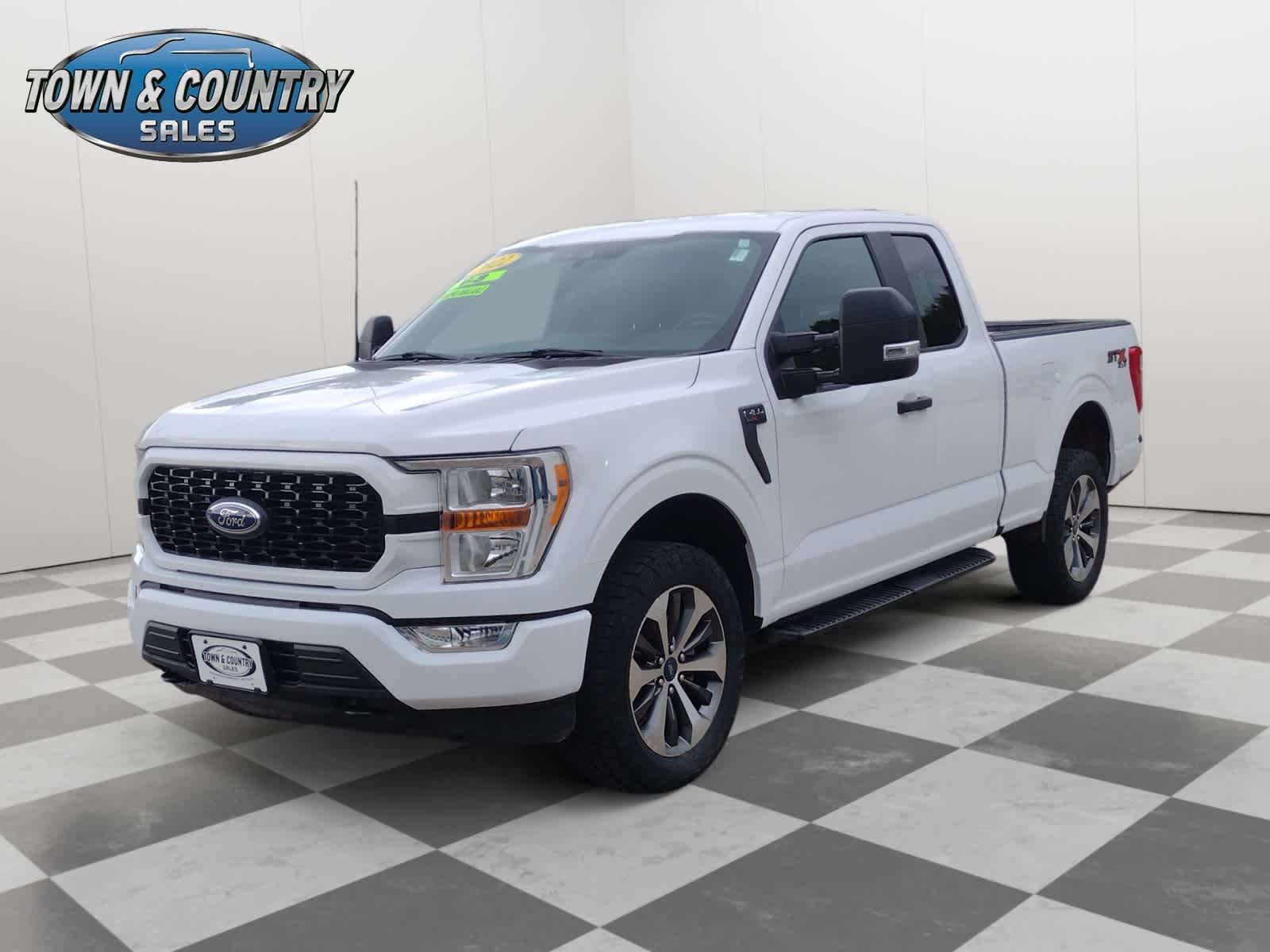 2022 Ford F-150 XL photo 3
