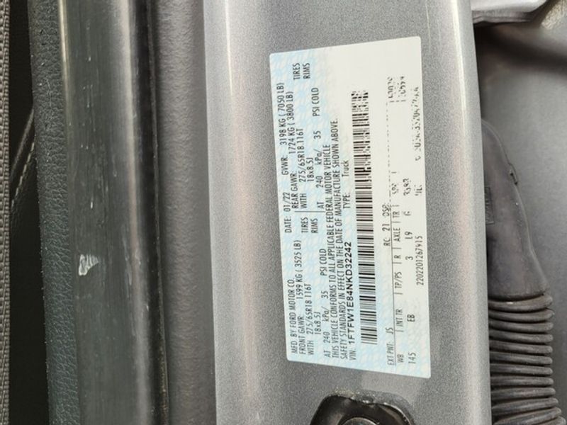 2022 Ford F-150 Lariat photo 16