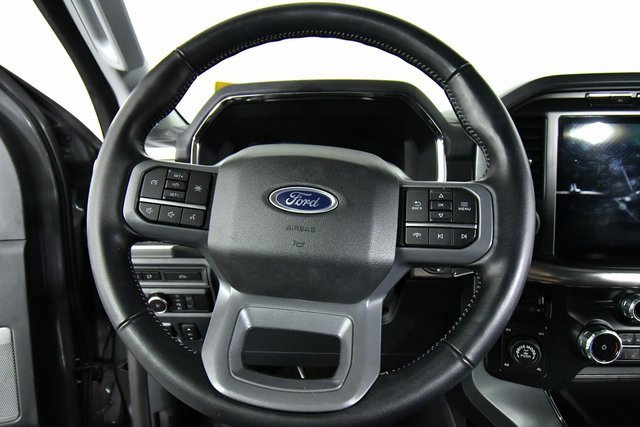 2022 Ford F-150 XL photo 2