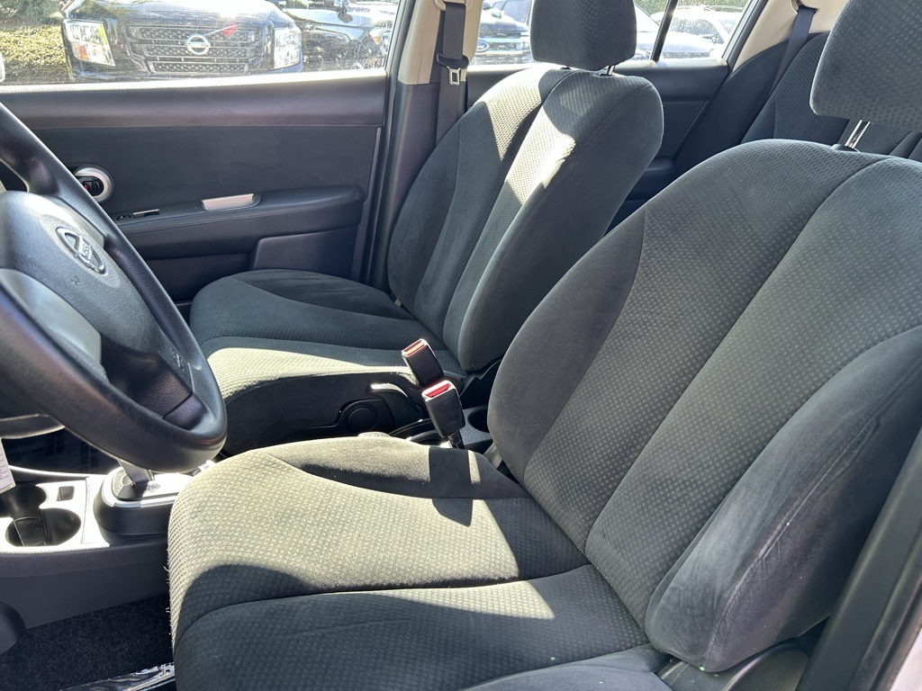 2012 Nissan Versa 1.8 S photo 18