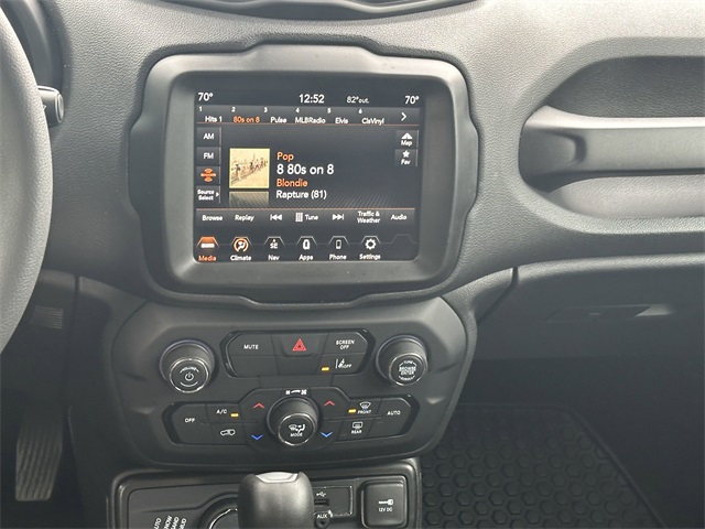 2022 Jeep Renegade Jeepster Sport Upland photo 24
