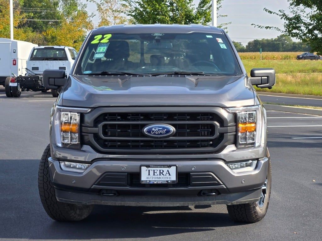 2022 Ford F-150 XLT photo 2