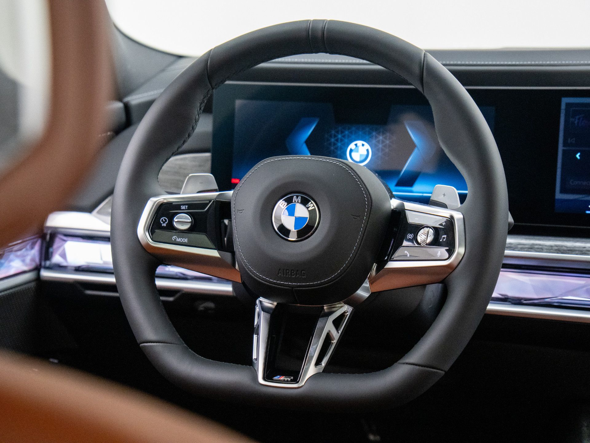 New 2025 Brooklyn Grey Metallic BMW 760i xDrive image 11