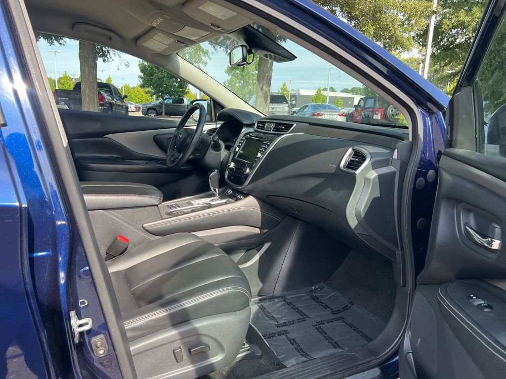 2023 Nissan Murano SV photo 17