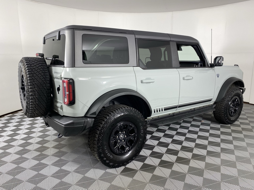 2021 Ford Bronco First Edition photo 9