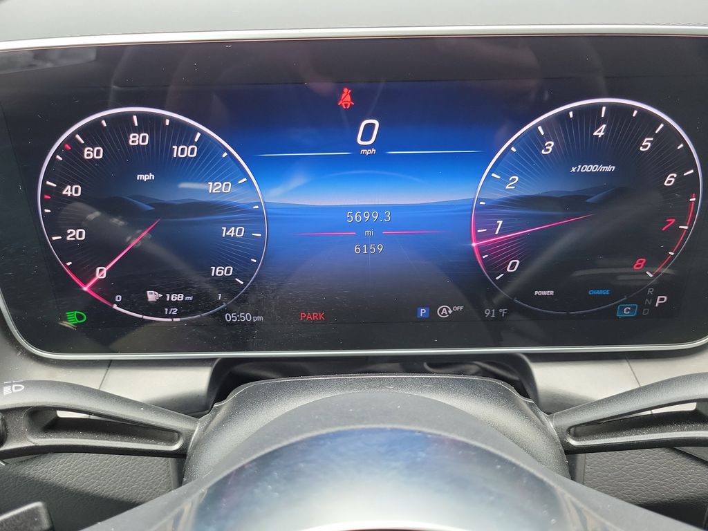 2025 Mercedes Benz GLC 300 photo 13