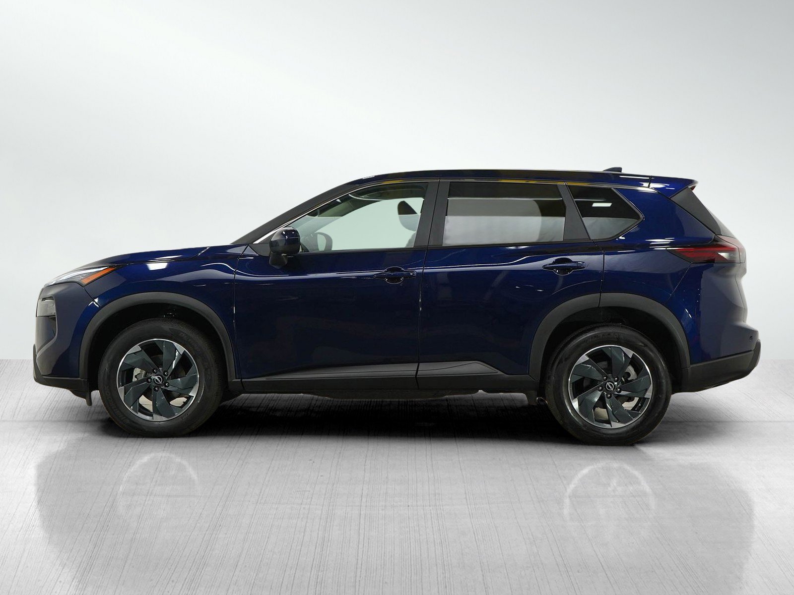 Used 2025 Nissan Rogue SV with VIN 5N1BT3BB8SC814202 for sale in Minneapolis, Minnesota