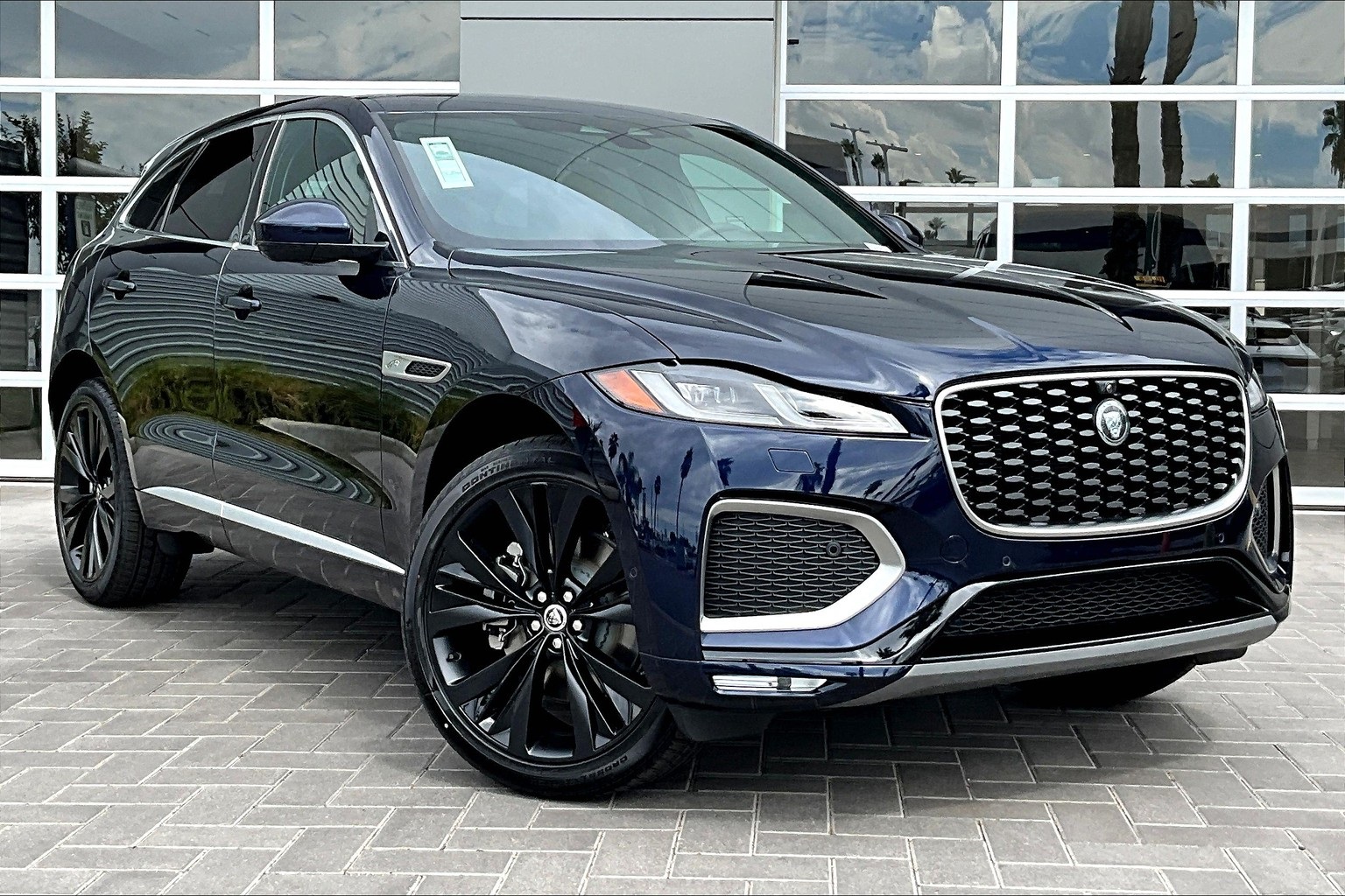 2026 Jaguar F-PACE P250 R-Dynamic S photo 2