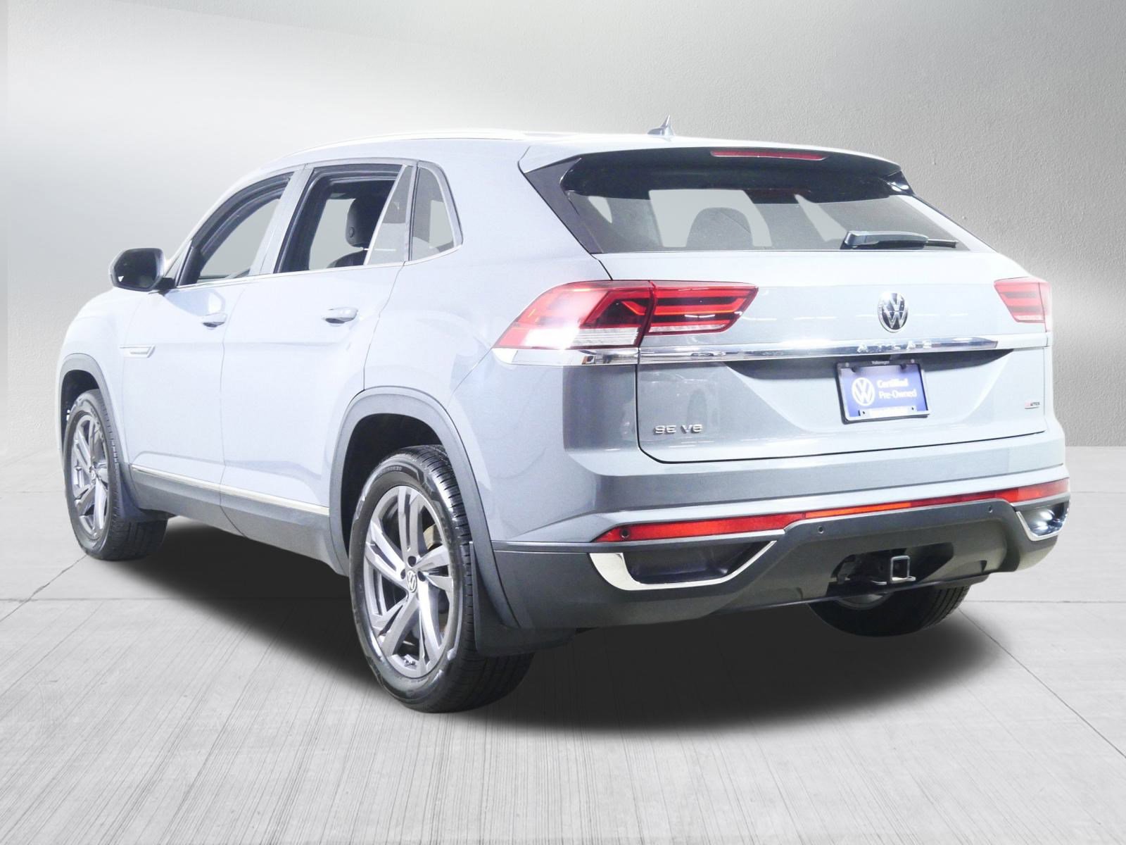 2020 Volkswagen Atlas Cross Sport V6 SE Technology photo 3