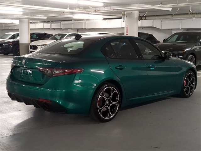 2025 Alfa Romeo Giulia Base photo 7