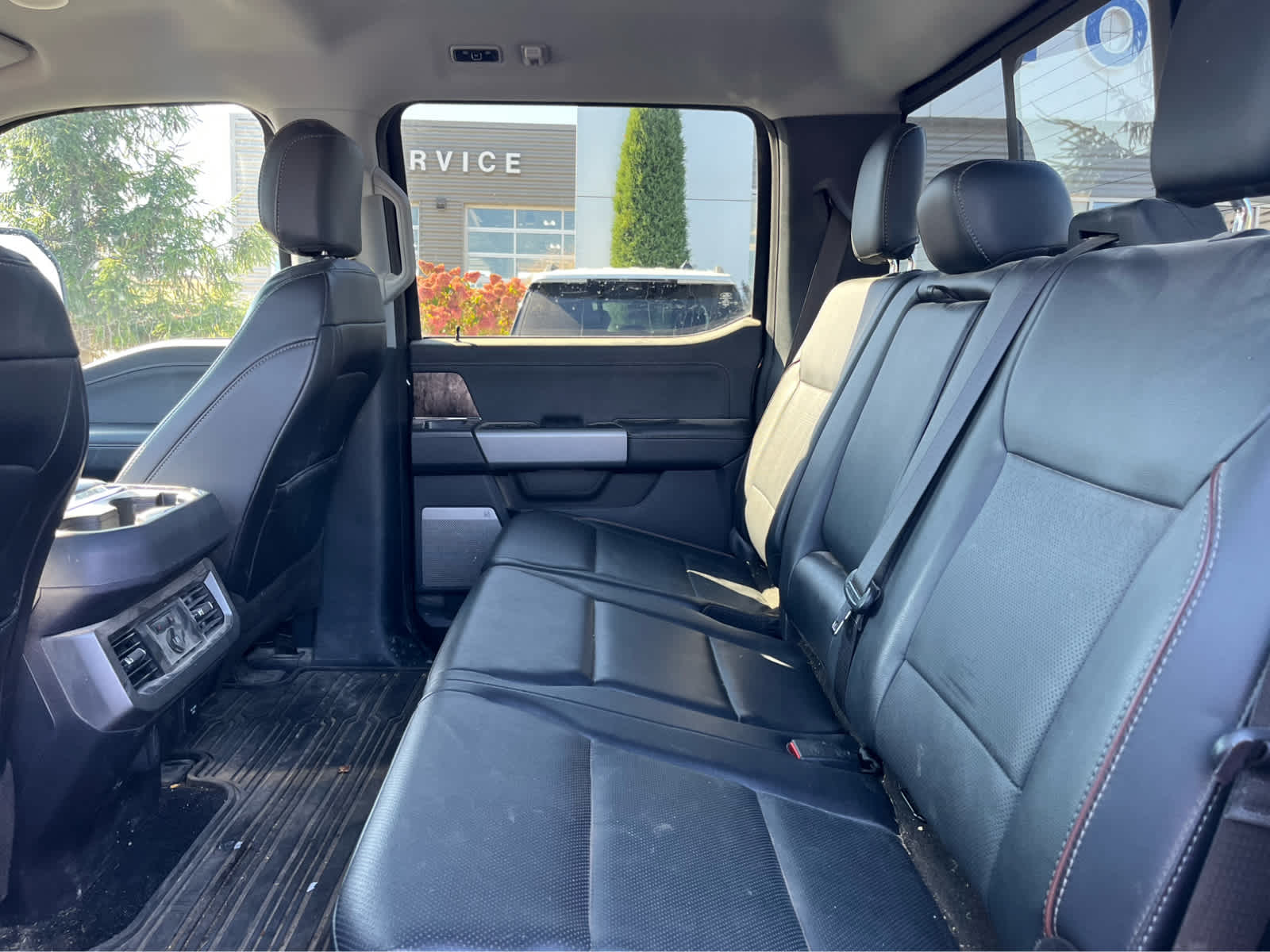 2023 Ford F-350 Lariat photo 6