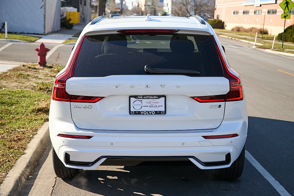 2026 VOLVO XC60 - Image 6