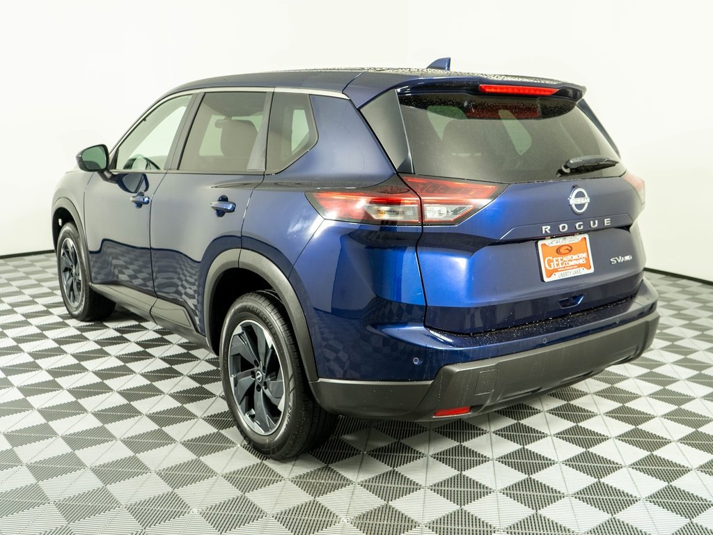 2024 Nissan Rogue SV photo 2