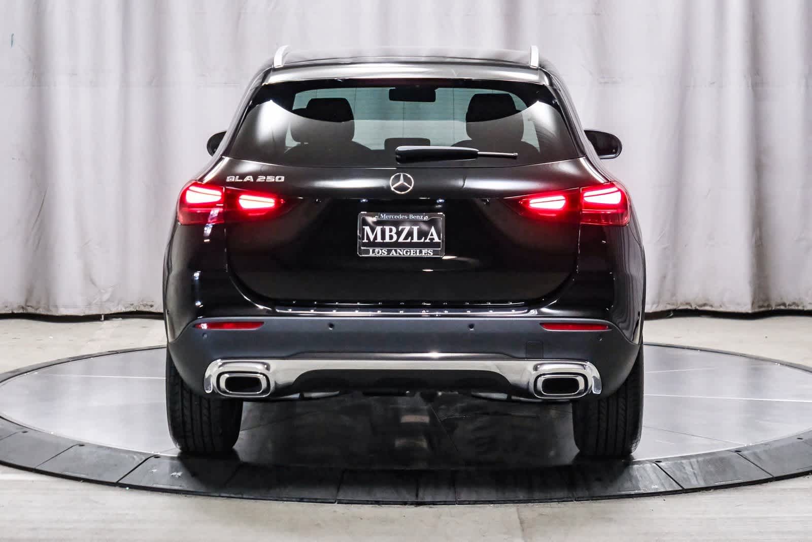 2025 Mercedes Benz GLA 250 photo 3