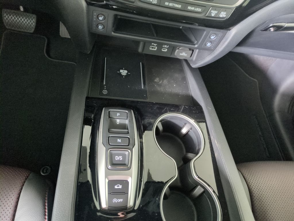 2025 Honda Ridgeline Black Edition photo 17