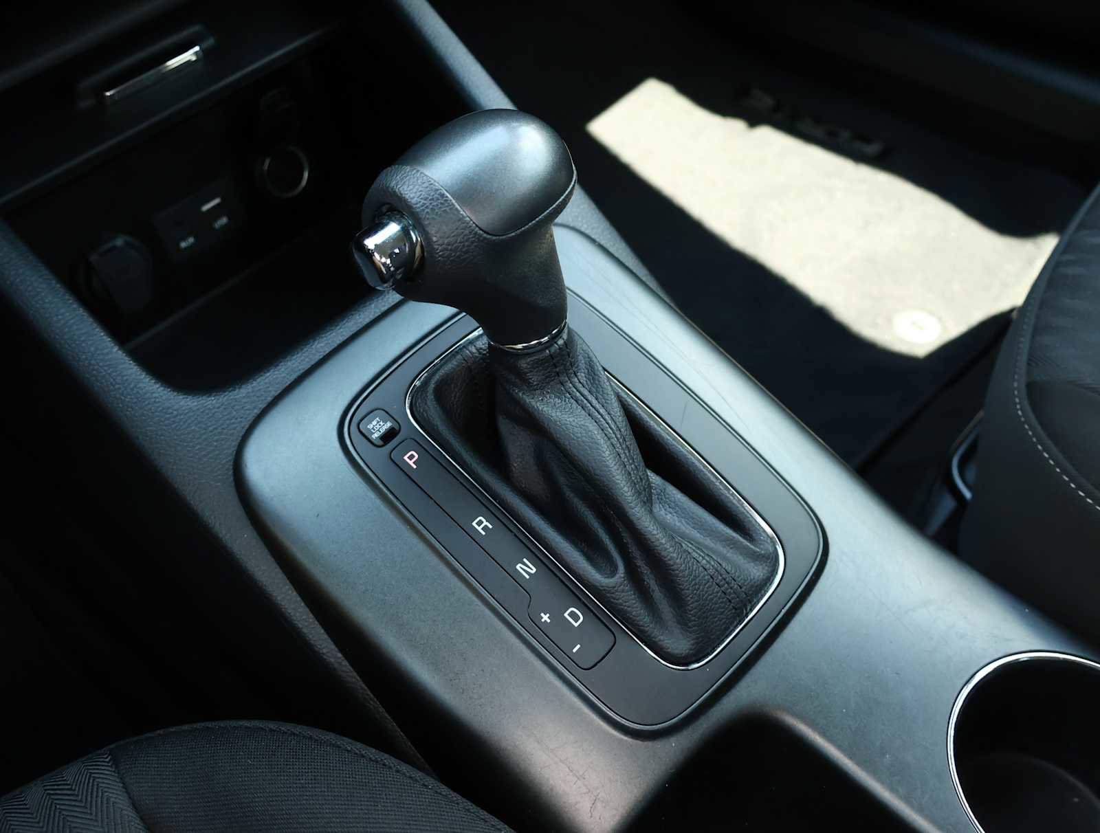 2016 Kia Forte LX photo 14