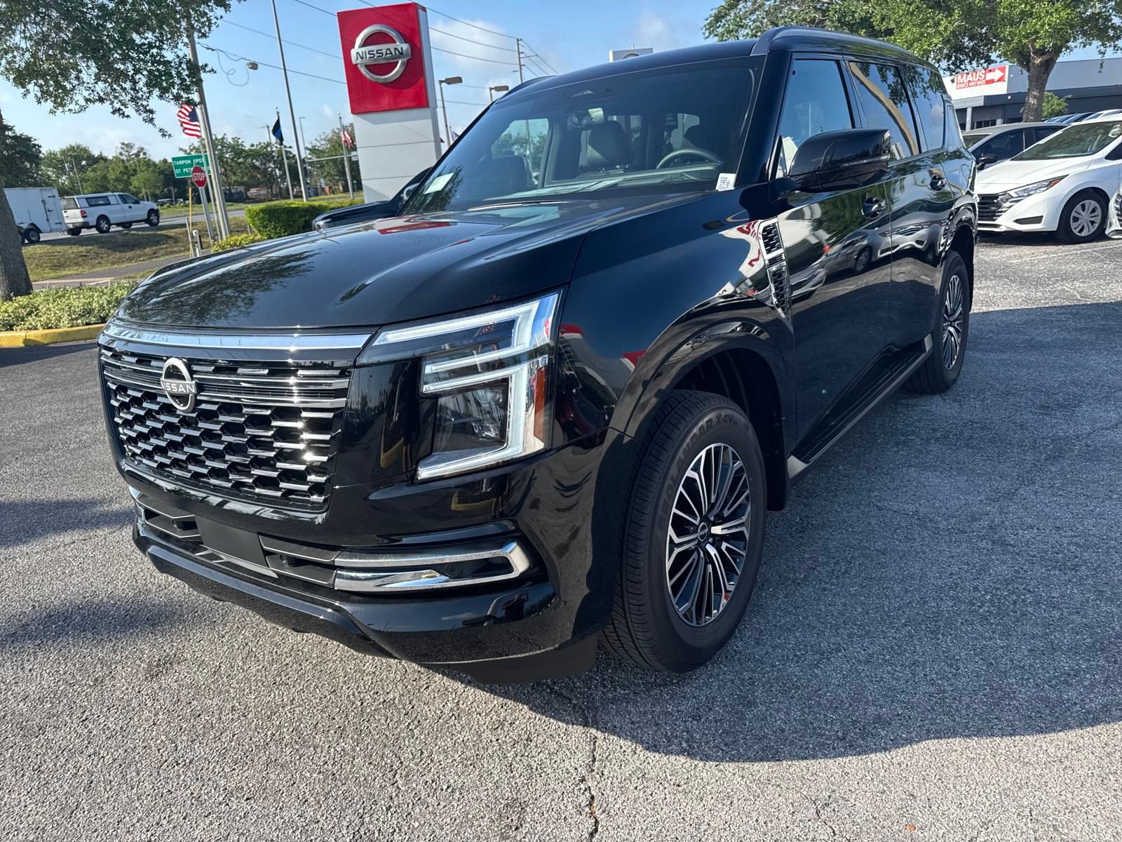 2025 Nissan Armada SL photo 2
