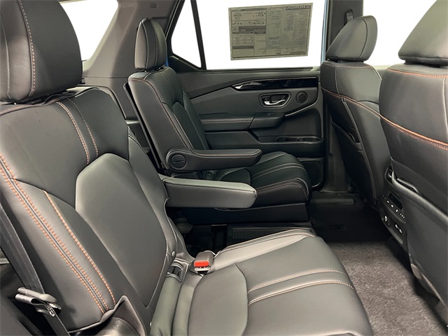 2025 Honda Pilot TrailSport photo 34