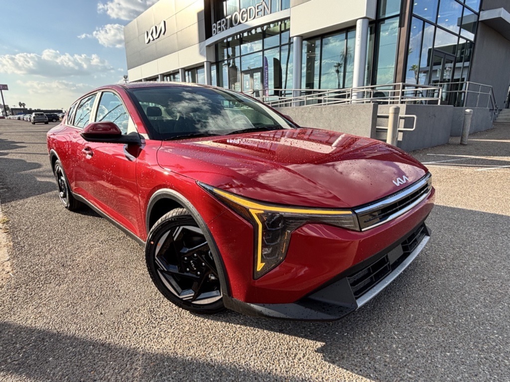 2025 Kia K4 EX's photo