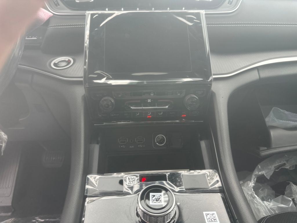 2025 Jeep Grand Cherokee Altitude X photo 7