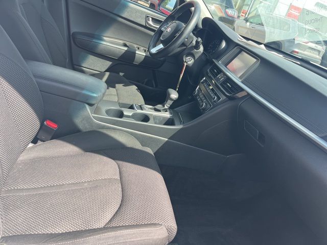 2020 Kia Optima LX photo 23