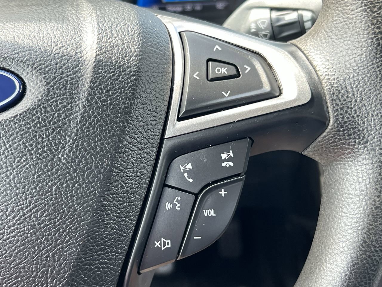 2018 Ford Fusion Hybrid S photo 23