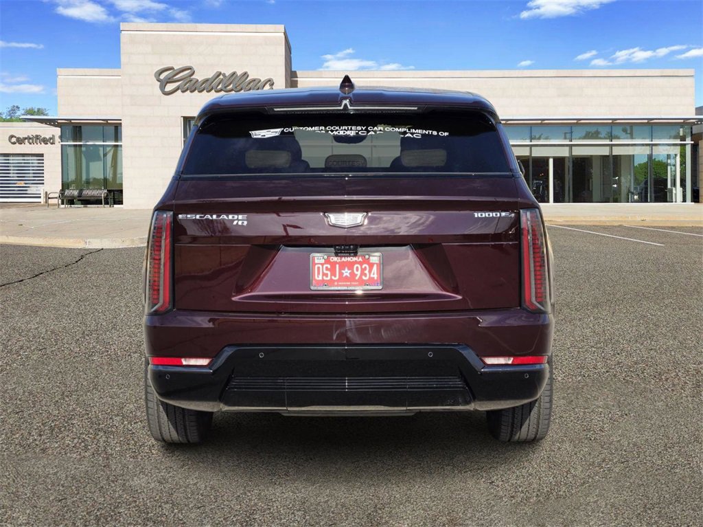 2025 Cadillac Escalade IQ Sport photo 6