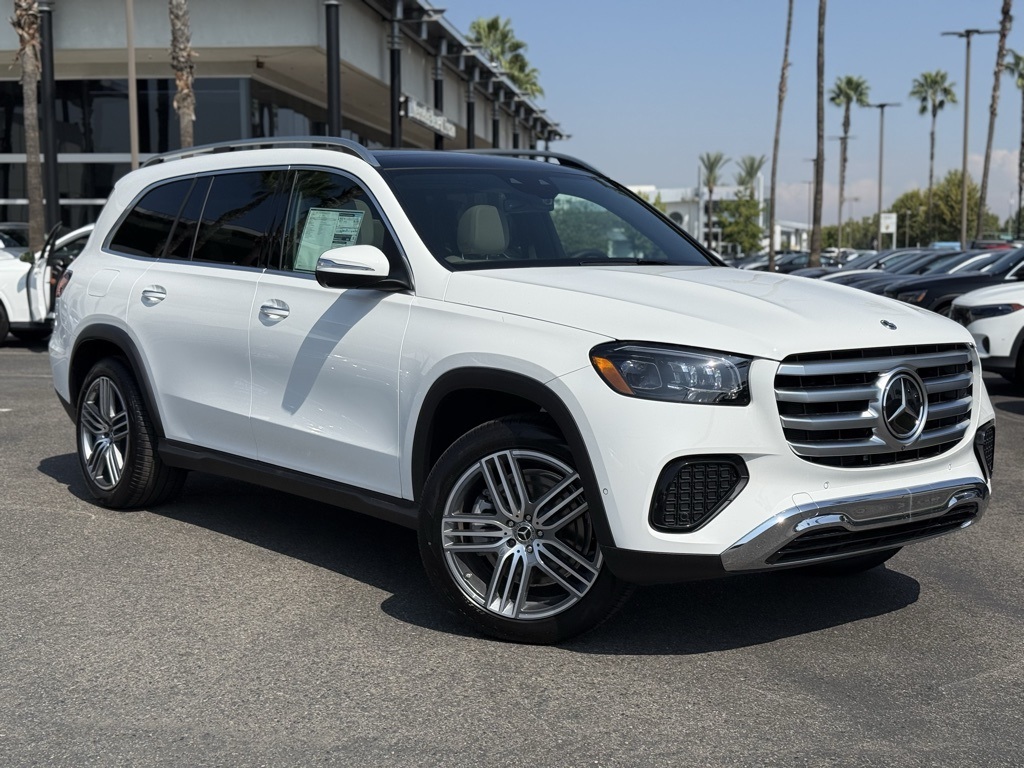 2025 Mercedes-Benz GLS Base's photo