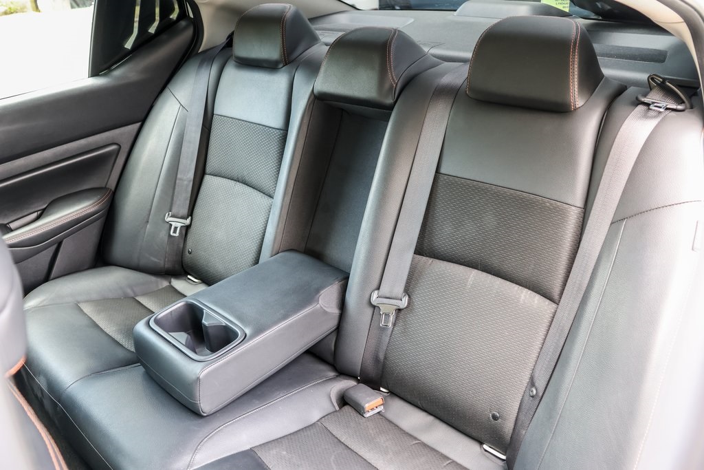 2020 Nissan Altima 2.5 SR photo 18