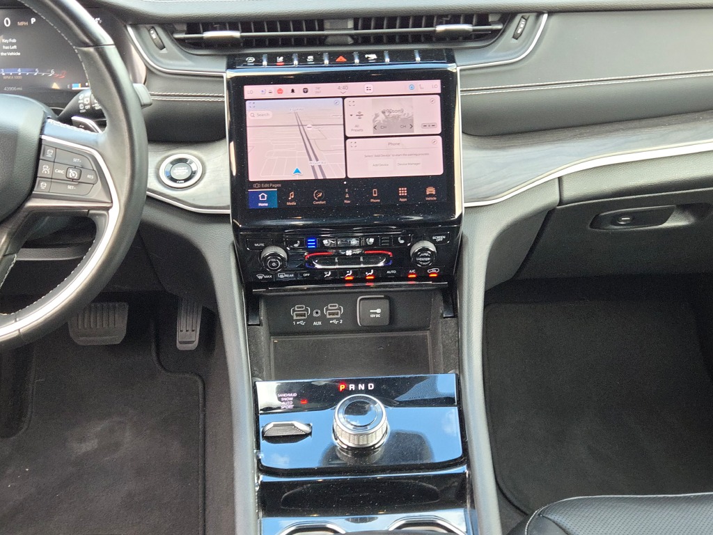 2022 Jeep Grand Cherokee Limited photo 22