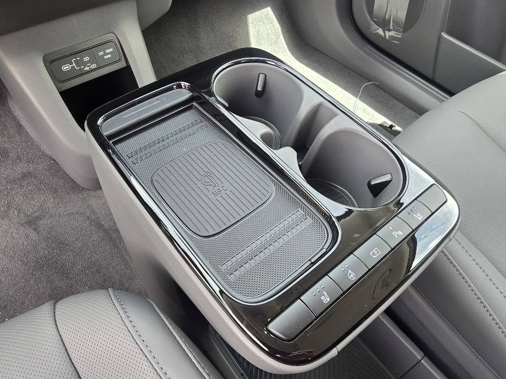 2025 Hyundai Ioniq 5 SEL photo 16