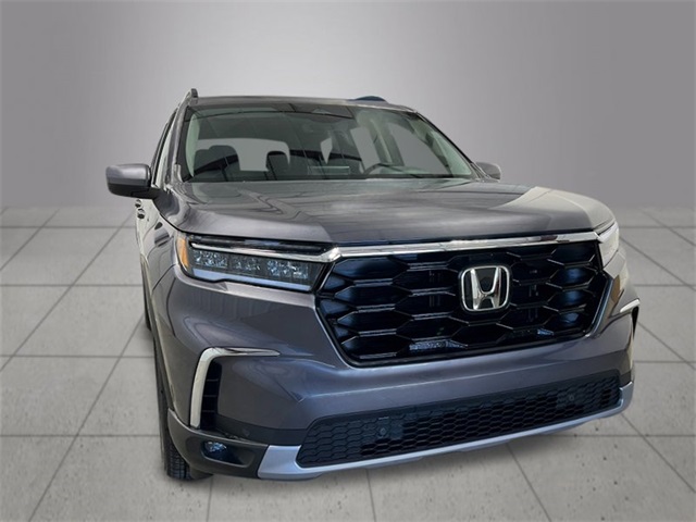 2025 Honda Pilot Touring photo 10