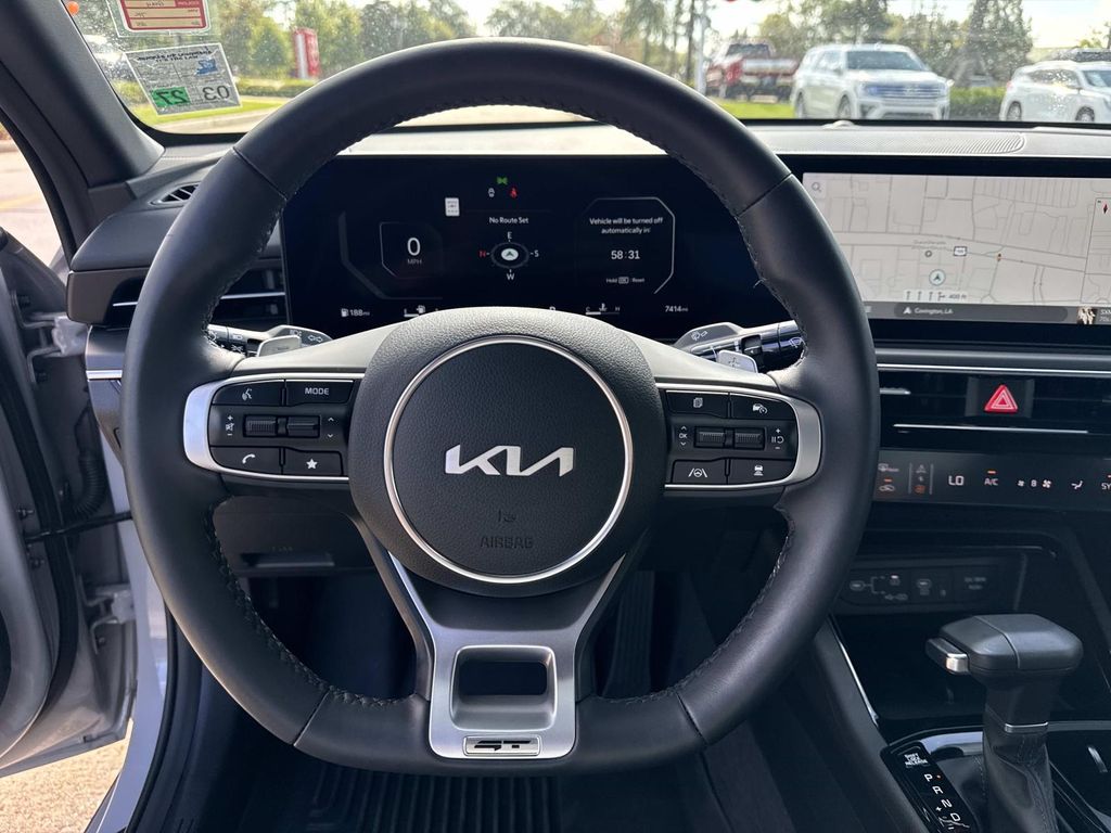 2025 Kia K5 GT photo 21