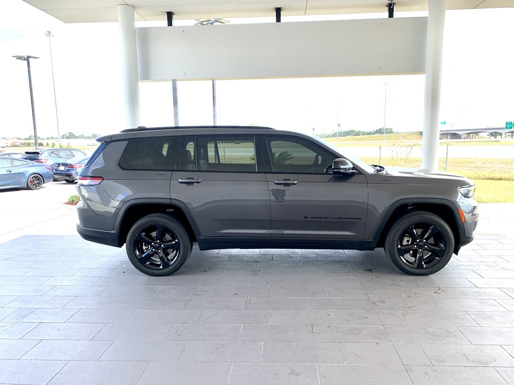 2024 Jeep Grand Cherokee Altitude X photo 3