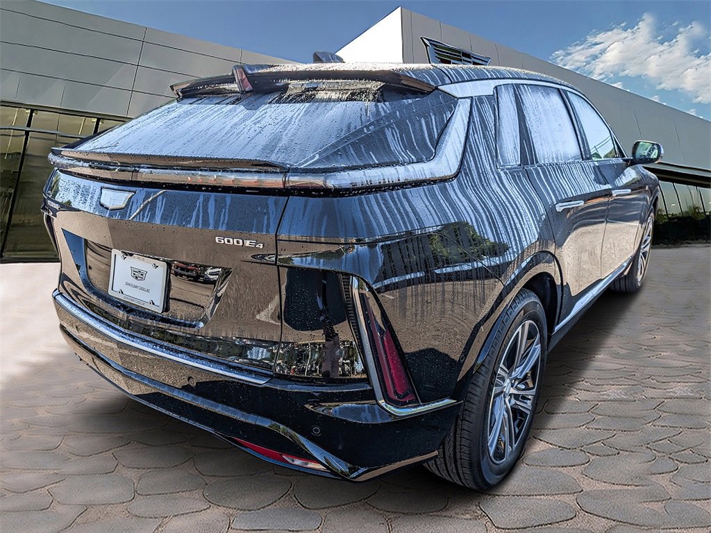 2026 Cadillac Lyriq Luxury photo 5