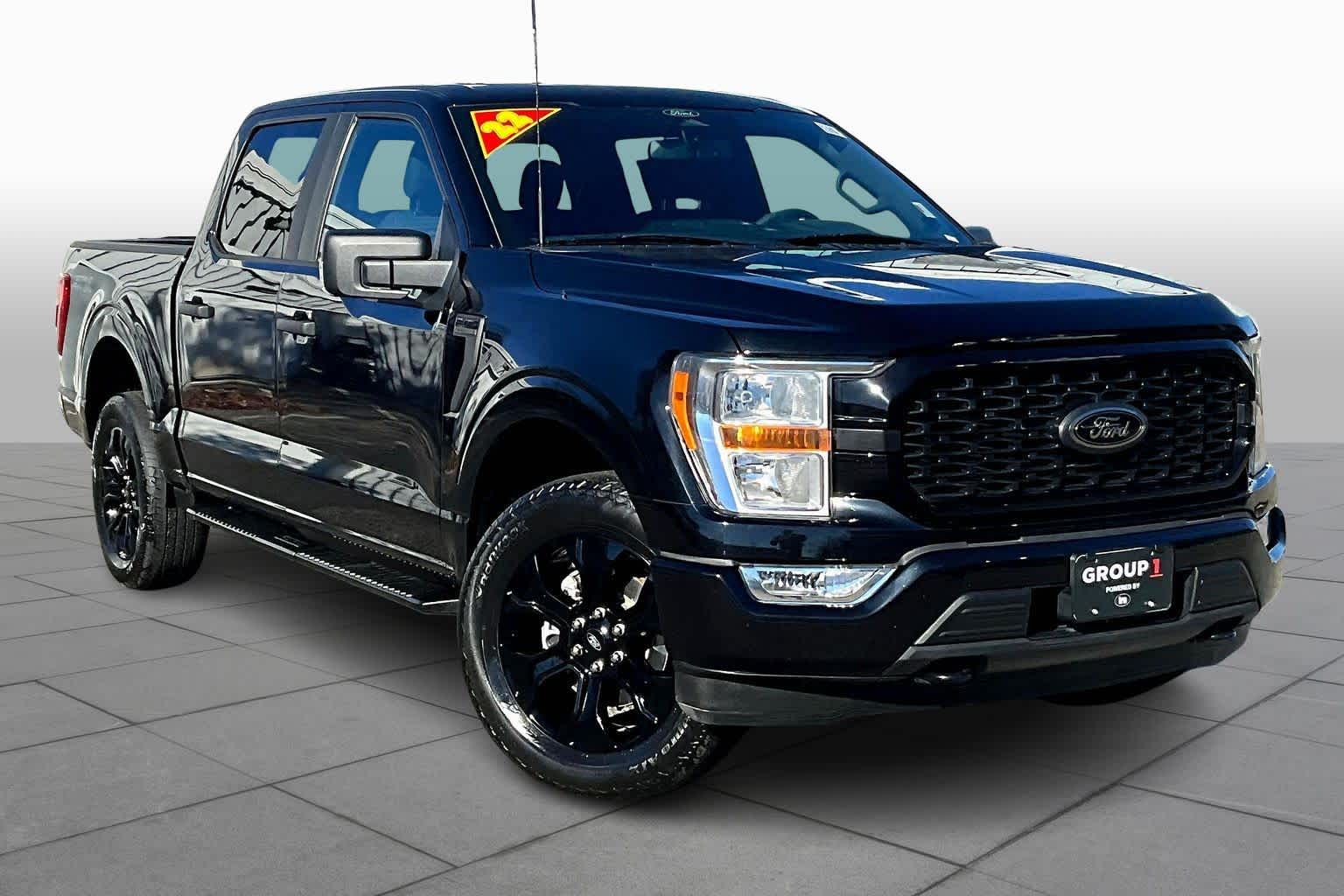 2022 Ford F-150 XL photo 2